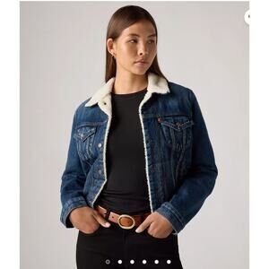 Levi's Original Sherpa Trucker Jacket in That New New Dark Wash